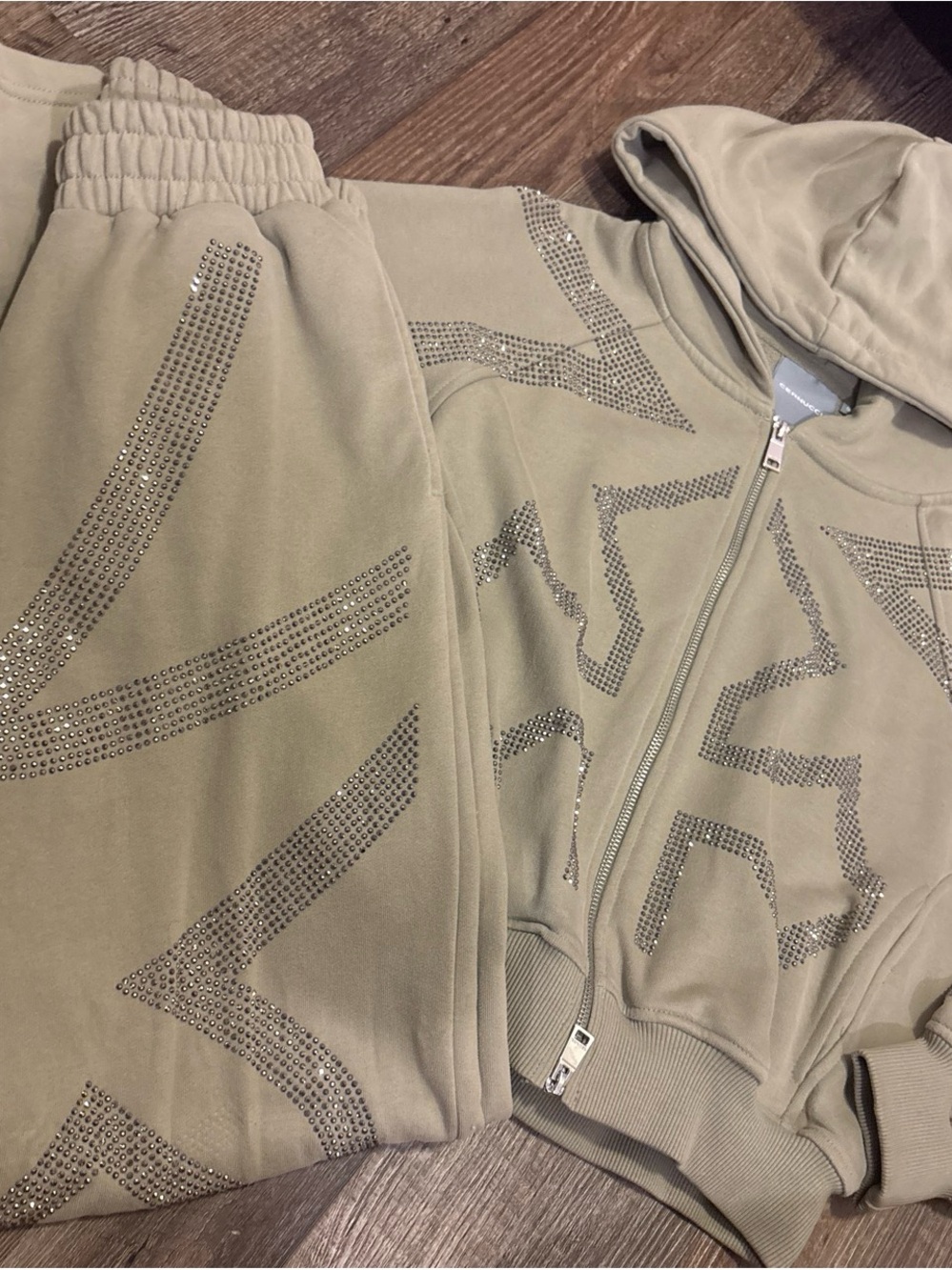 Embellished Olive Zip Hoodie & Jogger Jumpsuit Set - Picture 4 of 8